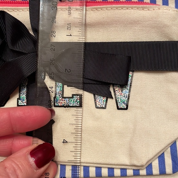 NWT J Crew 3 cosmetic bags, different sizes, colorful with pink zippers. - Picture 7 of 13